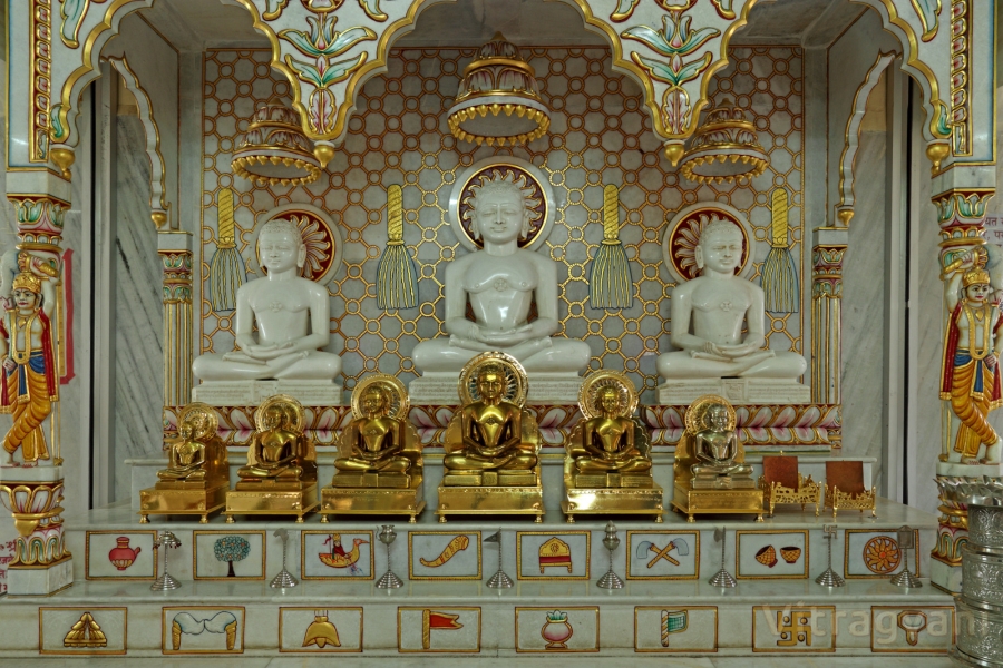 Shree Mahaveerswami Digambar Jain Mandir, Banda(Belai)
