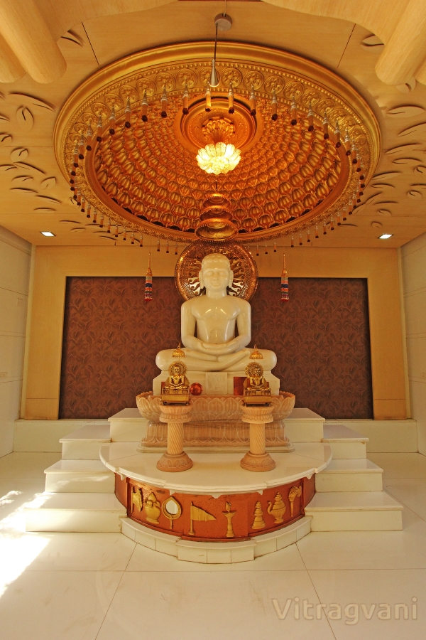 Shree Mahavir Swami Digambar Jin Mandir, Navrangpura