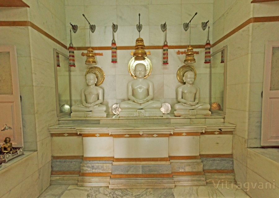 Bhagwan Shree Vardhamaan Swami Nu Digambar Jin Mandir, Wankaner